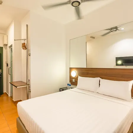 Tune Hotel - Danga Bay Johor Johor Bahru Exterior photo